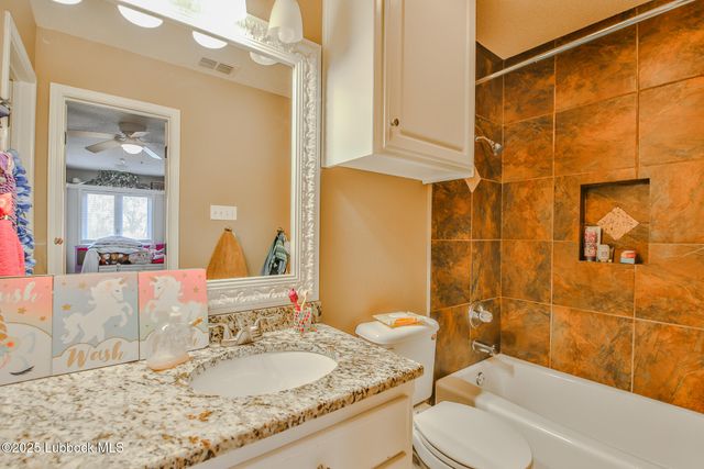 7910 County Rd 7700, Wolfforth, TX 79382