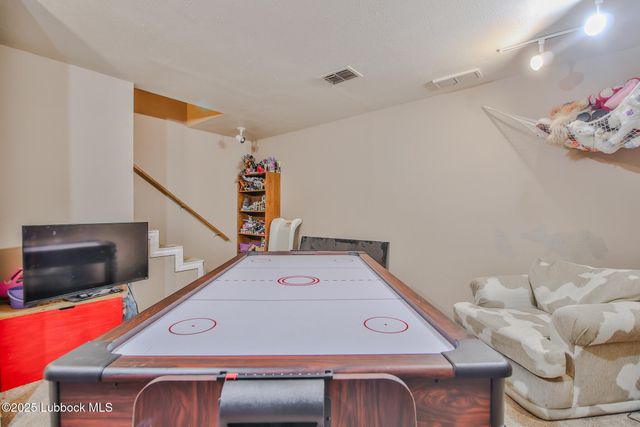 7910 County Rd 7700, Wolfforth, TX 79382