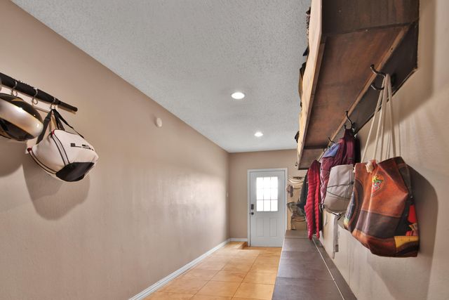 7910 County Rd 7700, Wolfforth, TX 79382