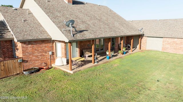 7910 County Rd 7700, Wolfforth, TX 79382