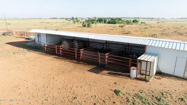 7910 County Rd 7700, Wolfforth, TX 79382