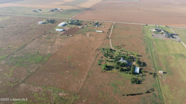 7910 County Rd 7700, Wolfforth, TX 79382