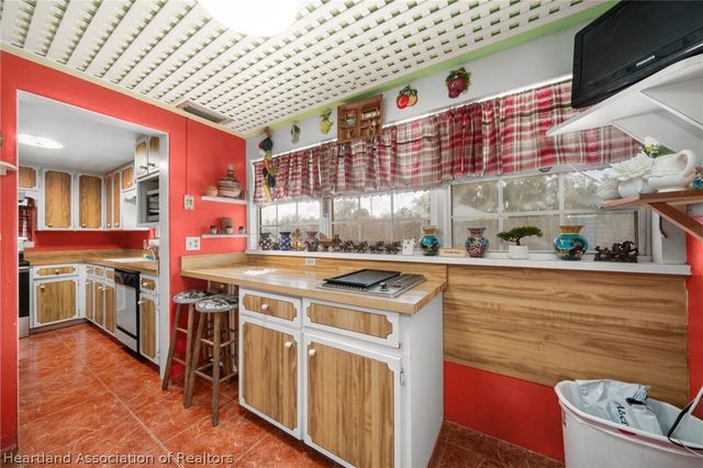 313 E Canfield Street, Avon Park, FL 33825