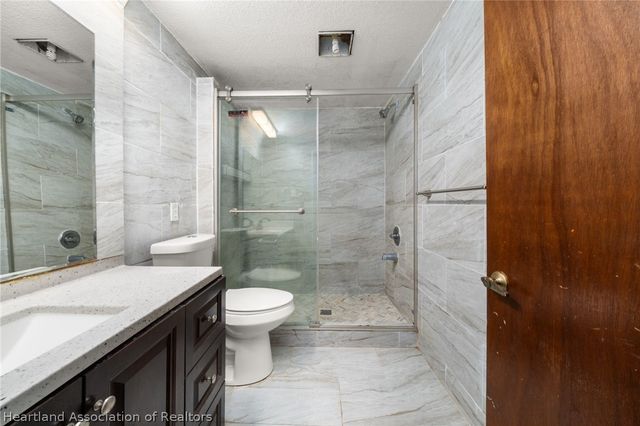 313 E Canfield Street, Avon Park, FL 33825