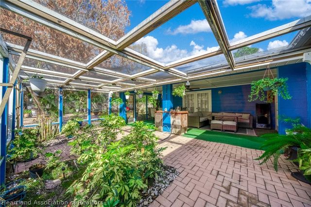 313 E Canfield Street, Avon Park, FL 33825