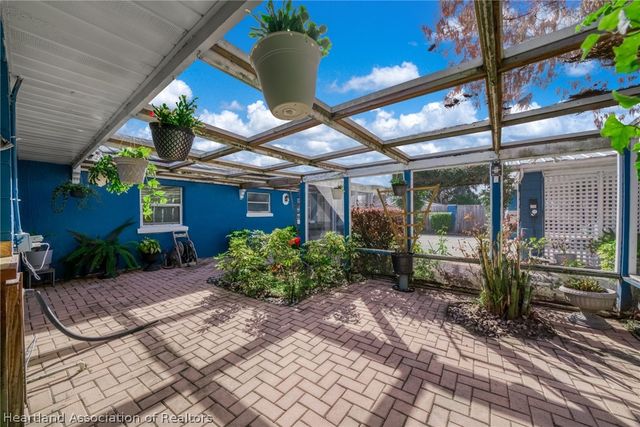 313 E Canfield Street, Avon Park, FL 33825