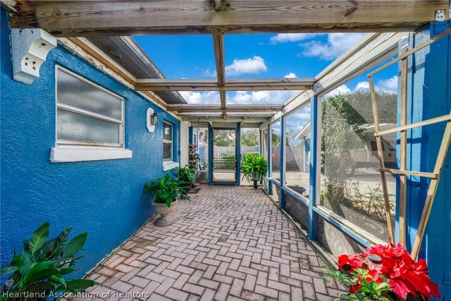 313 E Canfield Street, Avon Park, FL 33825