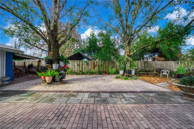 313 E Canfield Street, Avon Park, FL 33825