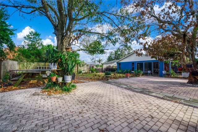 313 E Canfield Street, Avon Park, FL 33825