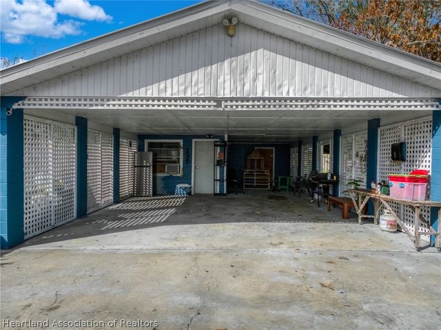 313 E Canfield Street, Avon Park, FL 33825