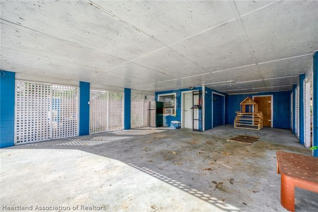 313 E Canfield Street, Avon Park, FL 33825