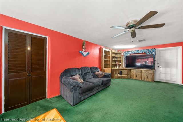 313 E Canfield Street, Avon Park, FL 33825