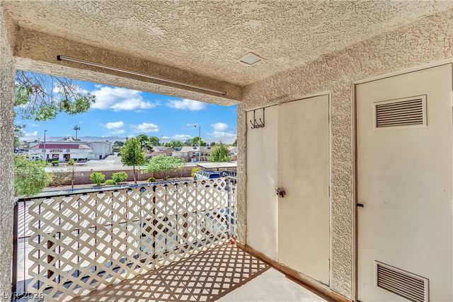 4831 Nara Vista Way 201, Las Vegas, NV 89103