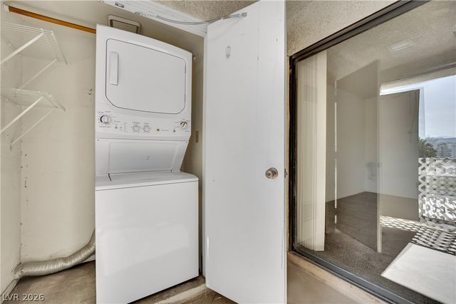 4831 Nara Vista Way 201, Las Vegas, NV 89103