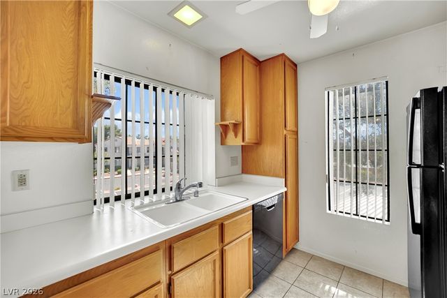 4831 Nara Vista Way 201, Las Vegas, NV 89103