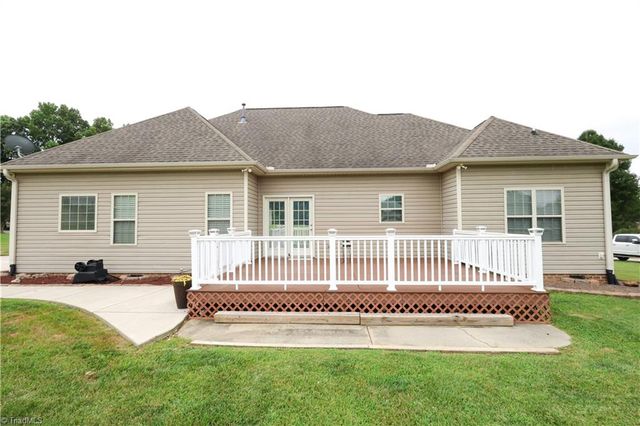 177 Winsome Laurel Lane, Reidsville, NC 27320