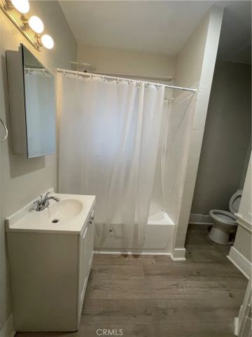 1425 W 18th St., Los Angeles, CA 90006