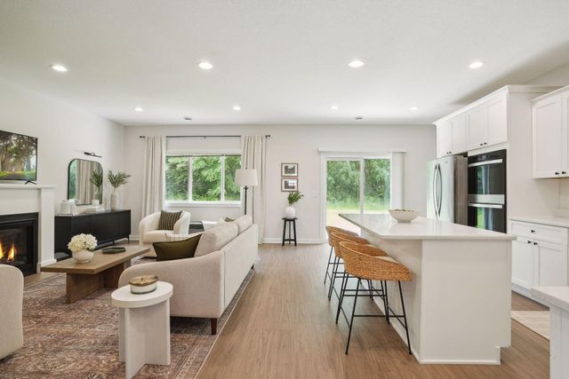 613 Field Point Street, Roberts, WI 54023