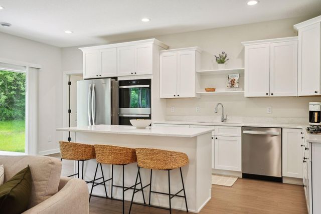 613 Field Point Street, Roberts, WI 54023