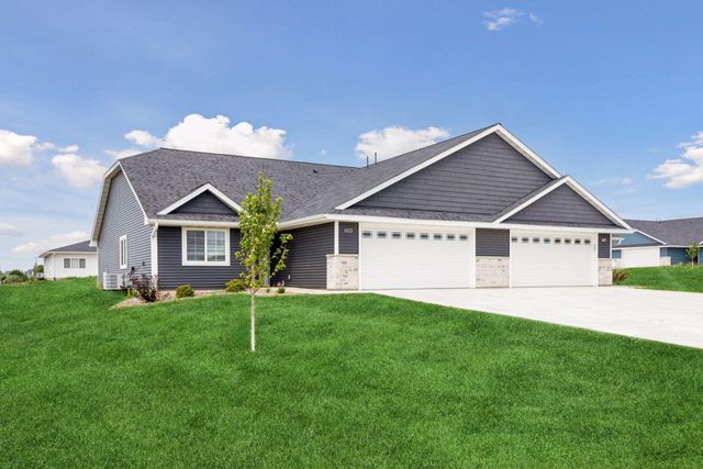 613 Field Point Street, Roberts, WI 54023