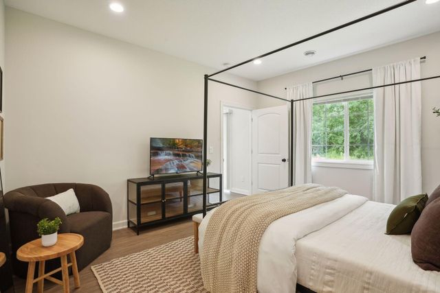 613 Field Point Street, Roberts, WI 54023