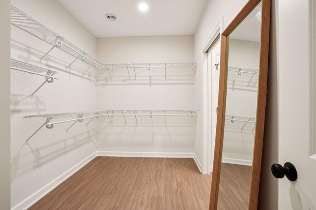 613 Field Point Street, Roberts, WI 54023