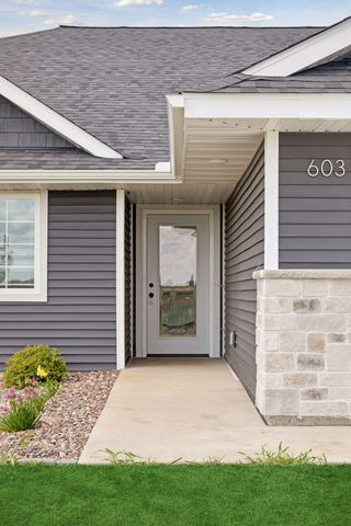 613 Field Point Street, Roberts, WI 54023