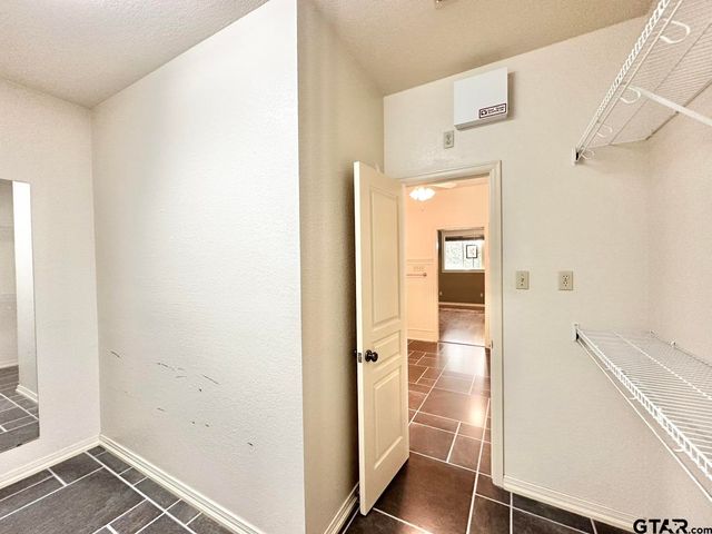 19390 Sandhill Lane, Flint, TX 75762