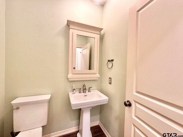 19390 Sandhill Lane, Flint, TX 75762