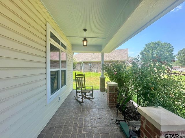 19390 Sandhill Lane, Flint, TX 75762