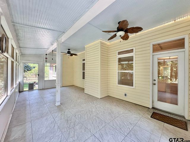 19390 Sandhill Lane, Flint, TX 75762