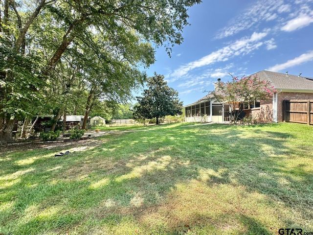 19390 Sandhill Lane, Flint, TX 75762