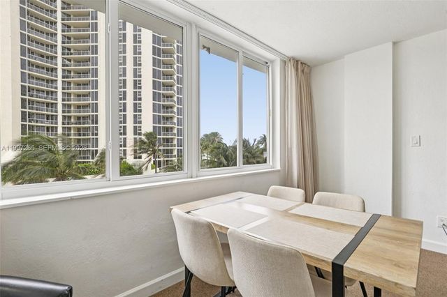 19201 Collins Ave 223, Sunny Isles Beach, FL 33160