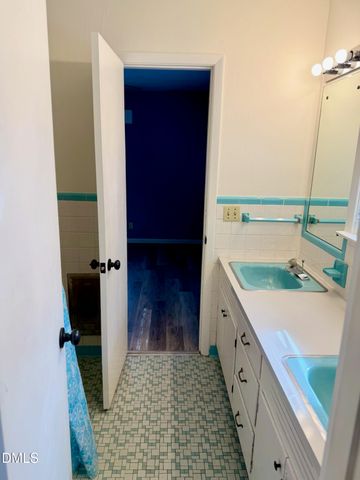 102 Hillcrest Drive, Smithfield, NC 27577