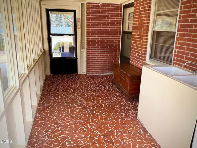 102 Hillcrest Drive, Smithfield, NC 27577