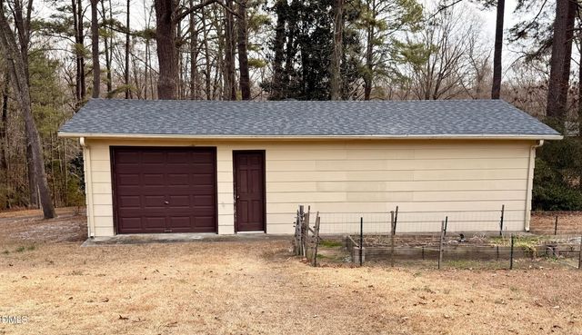 102 Hillcrest Drive, Smithfield, NC 27577