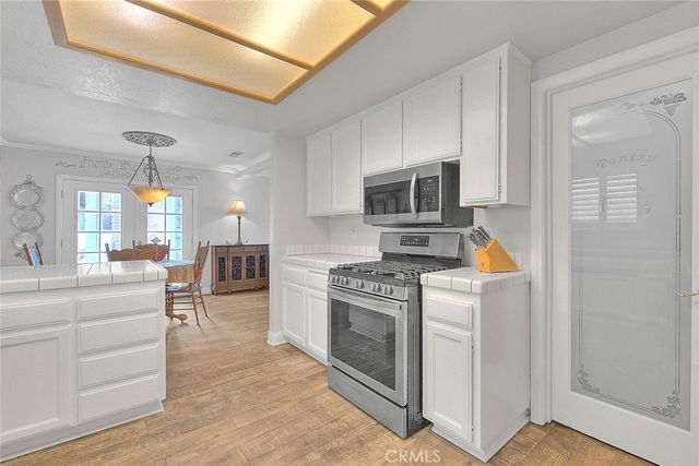 14452 Harvey Lane, Riverside, CA 92503