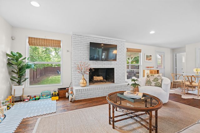 4041 Beechwood Lane, Dallas, TX 75220