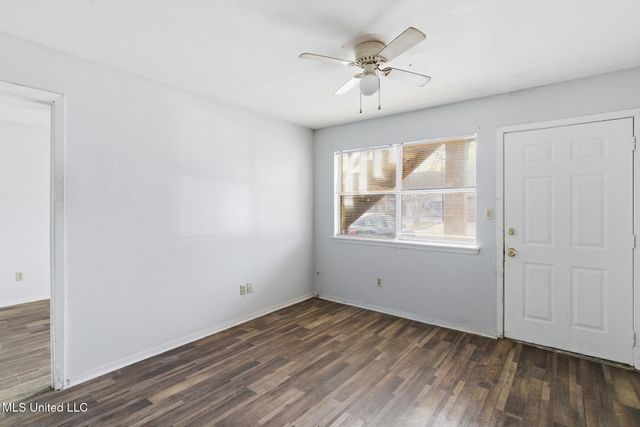 105 Hardwood Court, Hattiesburg, MS 39401