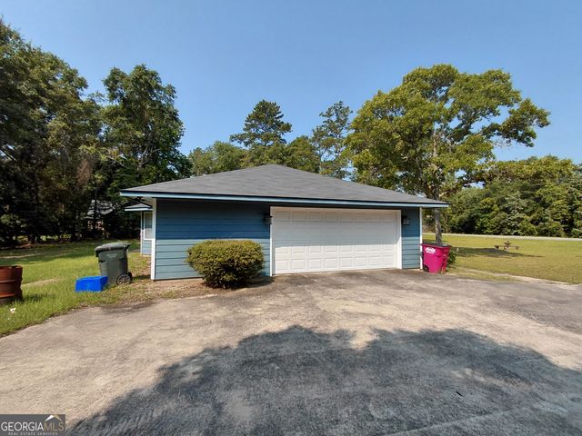 7396 Knoxville Road, Lizella, GA 31052