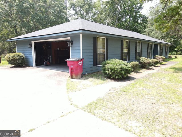 7396 Knoxville Road, Lizella, GA 31052