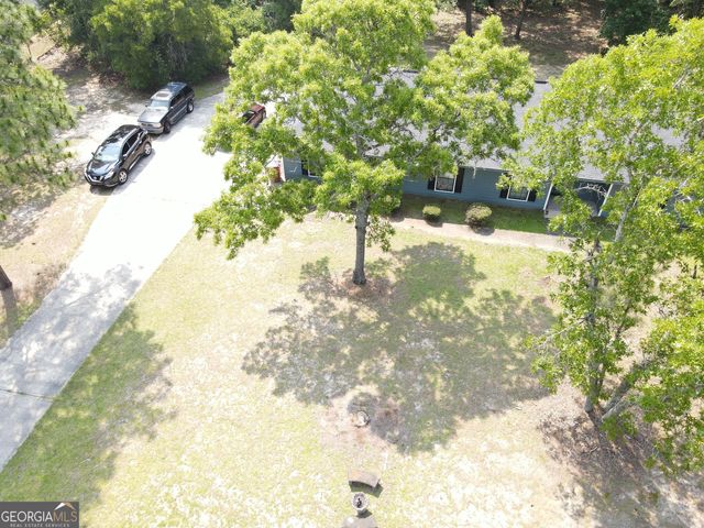 7396 Knoxville Road, Lizella, GA 31052