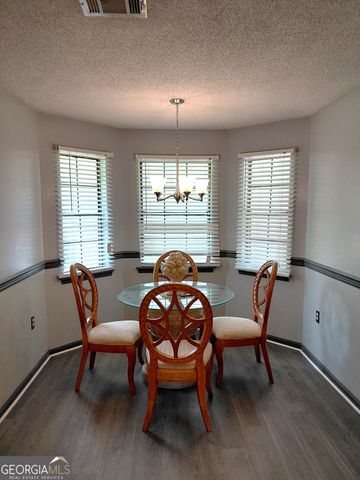 7396 Knoxville Road, Lizella, GA 31052