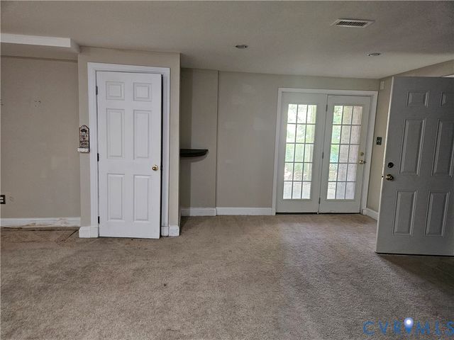 4897 Kings Pond Pl, New Kent, VA 23140