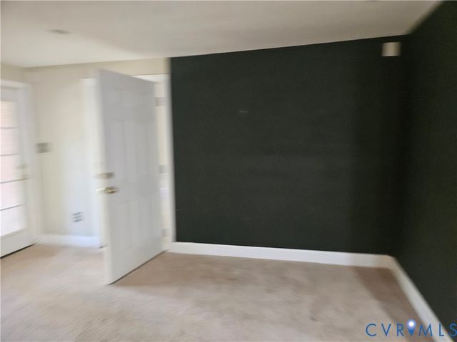 4897 Kings Pond Pl, New Kent, VA 23140