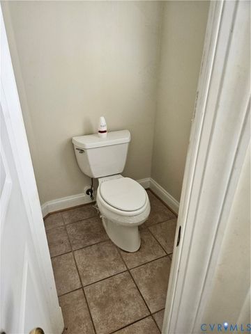 4897 Kings Pond Pl, New Kent, VA 23140