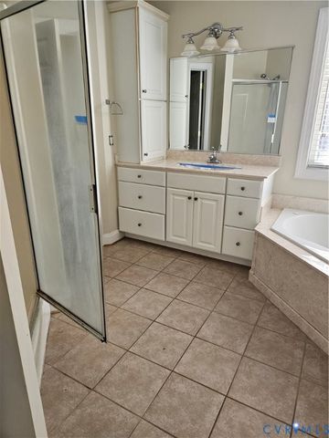 4897 Kings Pond Pl, New Kent, VA 23140