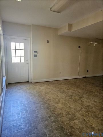 4897 Kings Pond Pl, New Kent, VA 23140