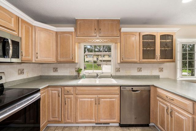 15248 PINE TERRACE Drive, Council Bluffs, IA 51503