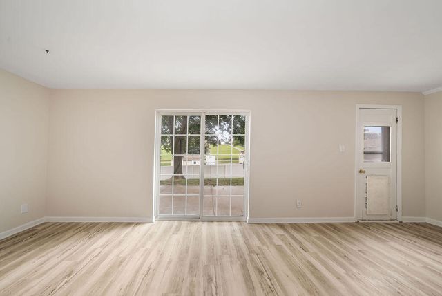 15248 PINE TERRACE Drive, Council Bluffs, IA 51503